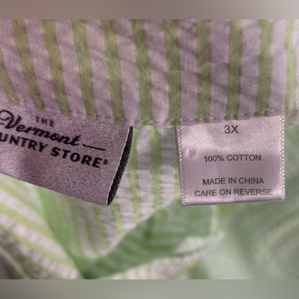 The Vermont Country Store 3X Seersucker Button-Front Pocketed Midi Dress in Lime - Picture 5 of 6